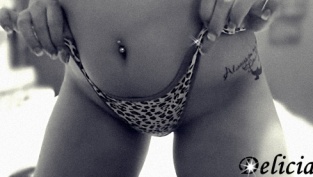 Live Skype sex with Delicia Delicia amatuer cam girl to skype sex