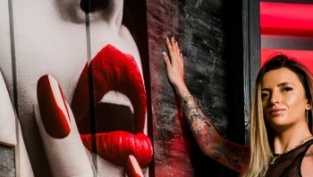 Live Skype sex with SluttyDenice SluttyDenice amatuer cam girl to skype sex