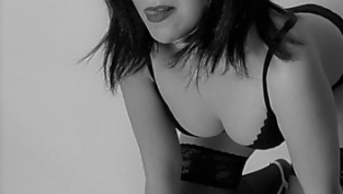 Live Skype sex with Valleryangel Valleryangel amatuer cam girl to skype sex