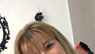 Live Skype sex with WantonAllyce WantonAllyce amatuer cam girl to skype sex