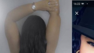 Live Skype sex with angiehot angiehot amatuer cam girl to skype sex