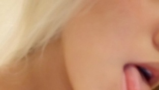 Live Skype sex with crismar crismar amatuer cam girl to skype sex