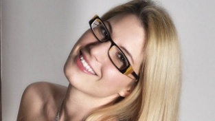 Live Skype sex with xLolaBloomx xLolaBloomx amatuer cam girl to skype sex