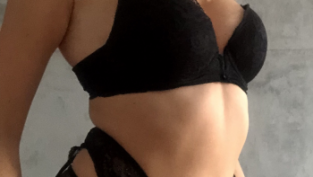 Winniee, Sexy charming and open Winniee skype cam girl