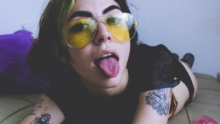 tuttyfruti, sexy crazy fun and pervert ... tuttyfruti skype cam girl